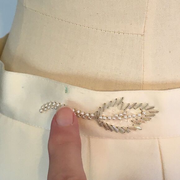 Albert Nipon Evening White Ivory Beaded Skirt Suit, Blazer, Leaves, 38‎ Chest, M - Picture 15 of 15